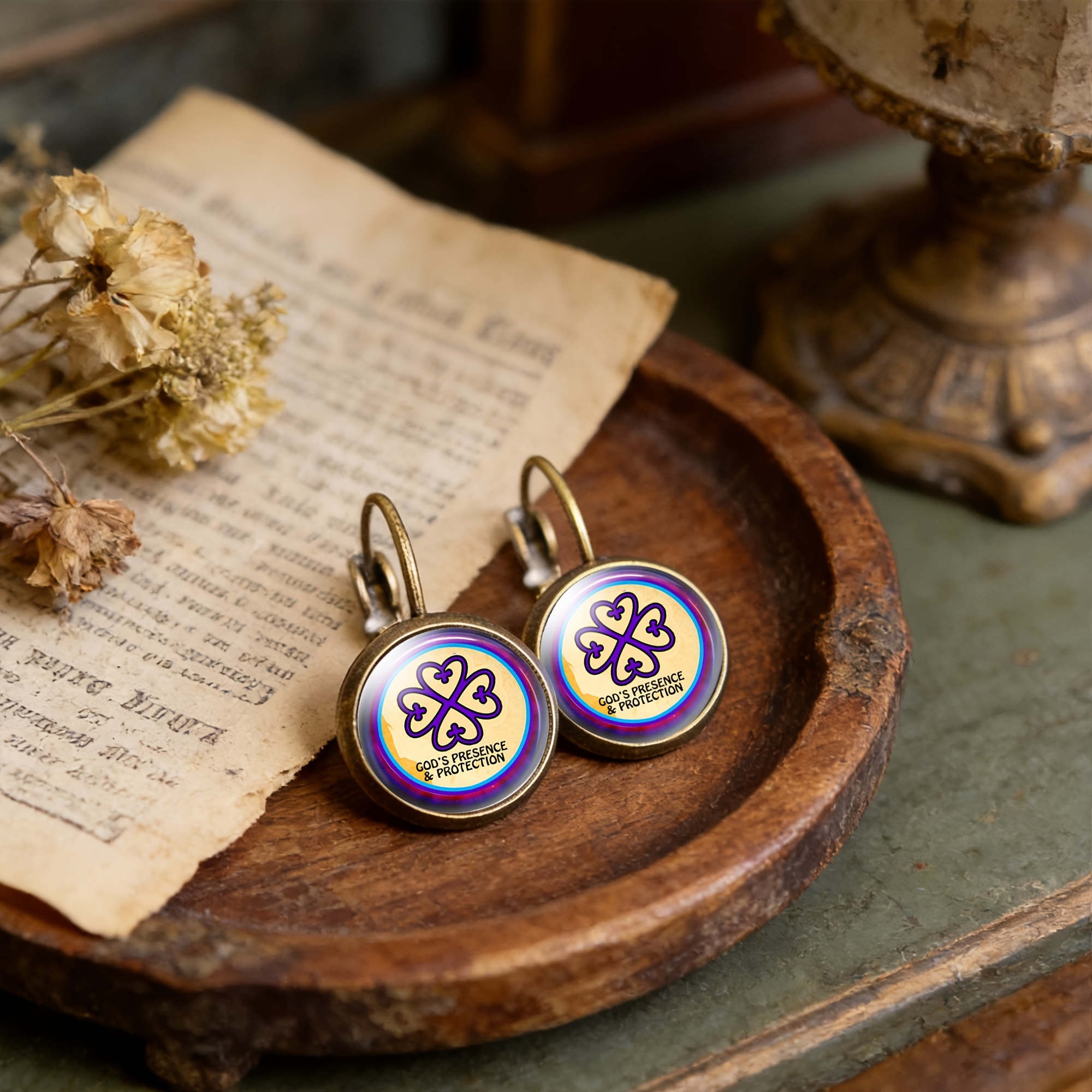2pcs Cyan Round Classical Earrings, Clover Pattern